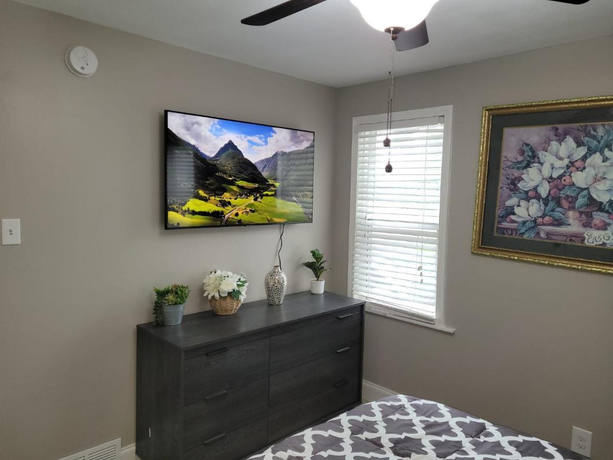 Apartment With Brand New Furniture And Large Parking ウェスト・セネカ エクステリア 写真